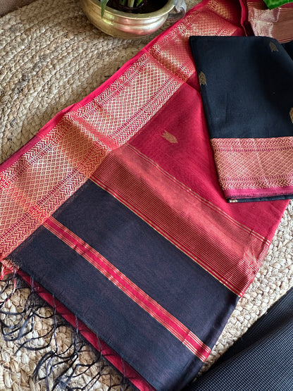 Black Red Motifs ~ Maheshwari Saree