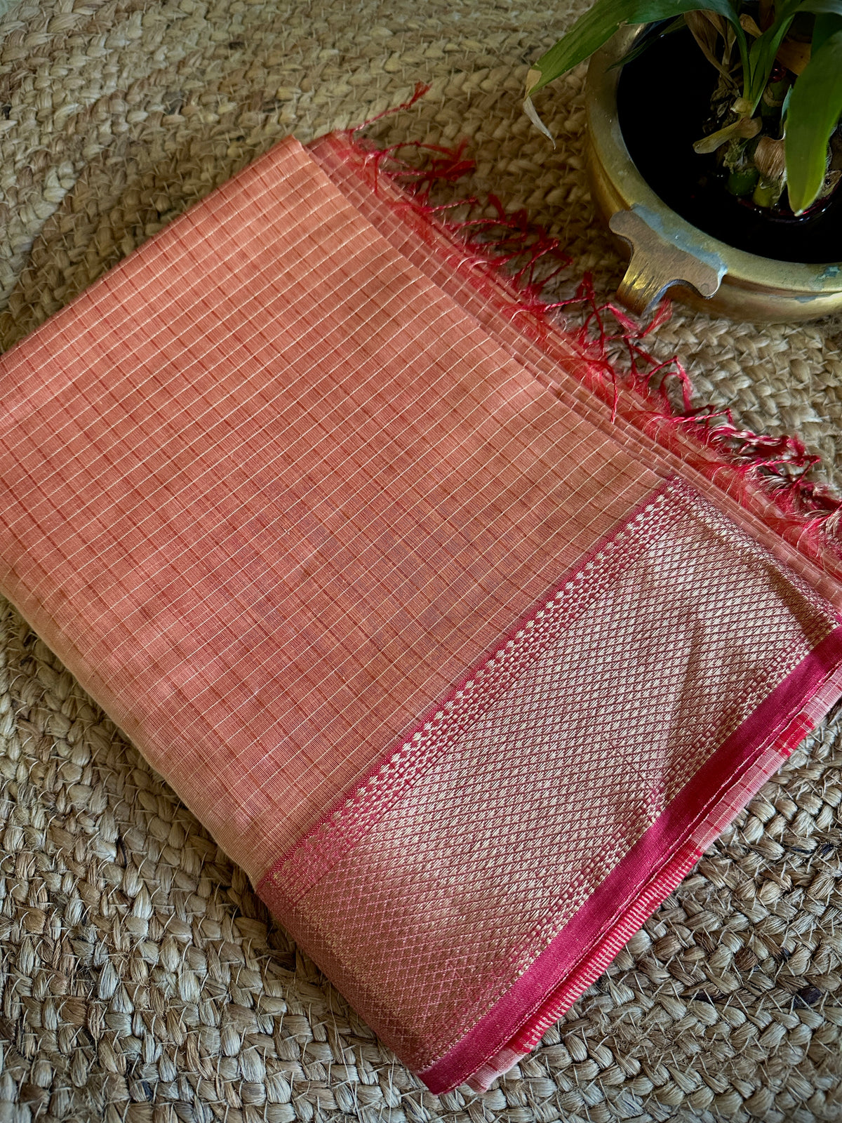 Maheshwari Peach Pink Zari Checkered Sarees