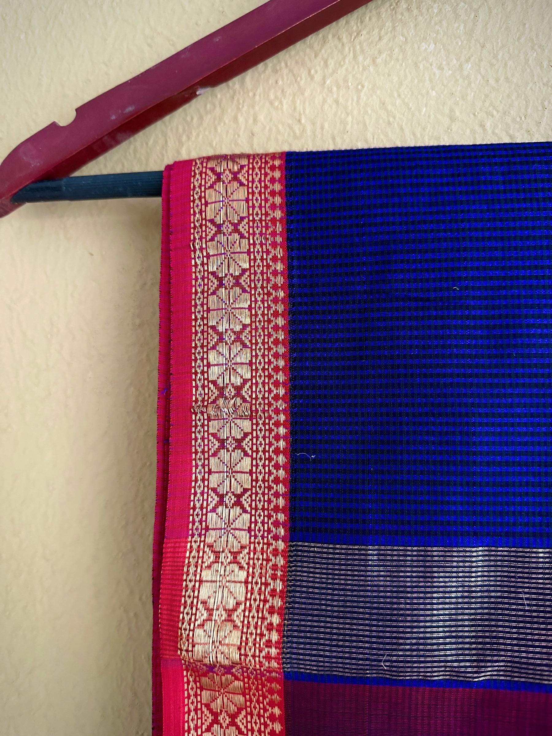 Maheshwari Blue Red Garbha Reshami Silk Saree GS01