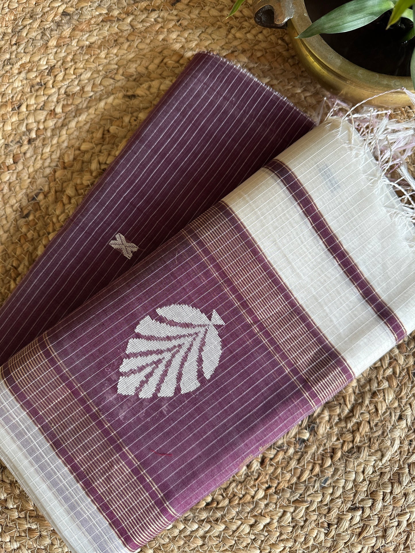 Maheshwari Katan Motifs Top Dupatta Sets