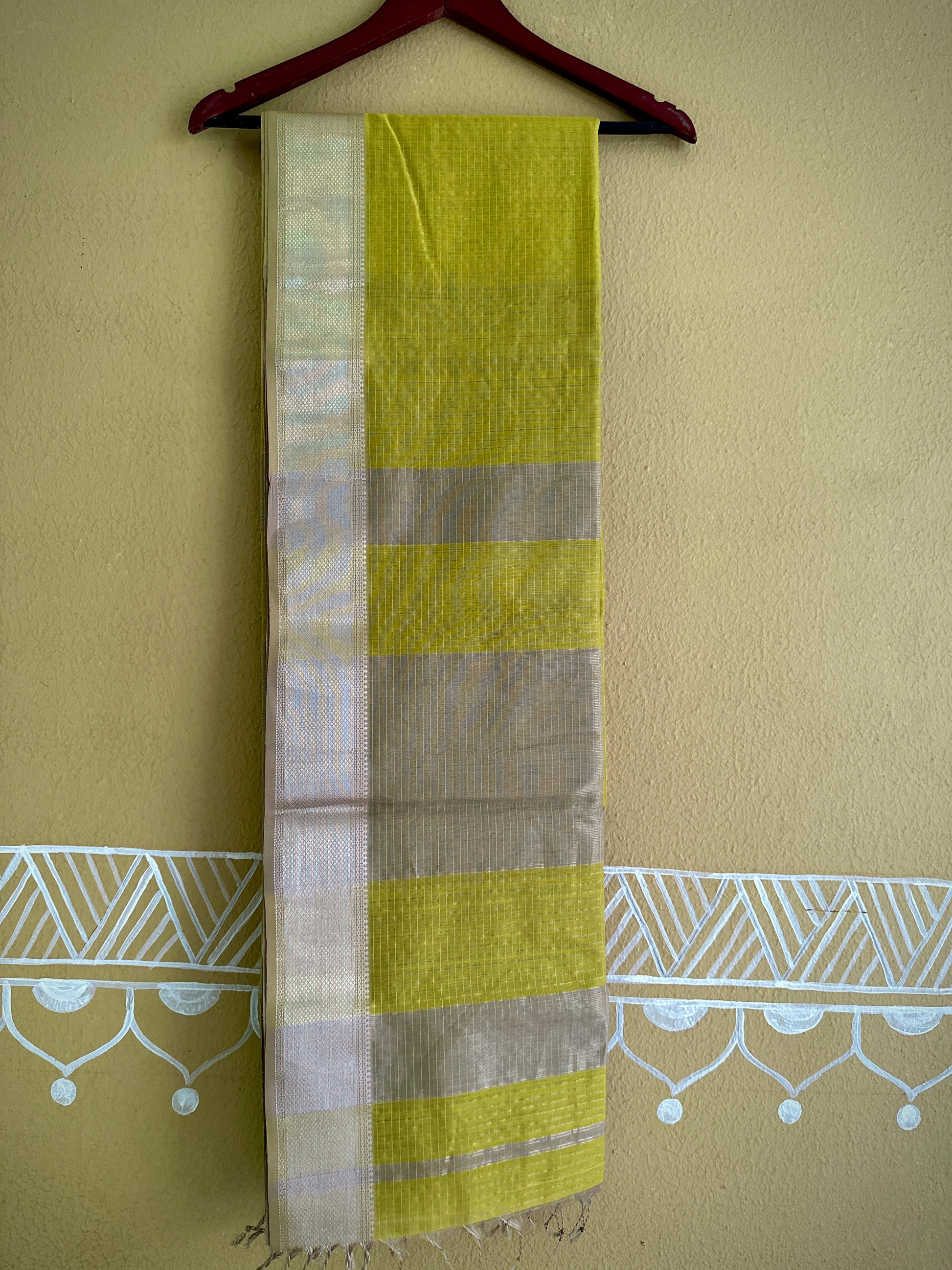 Maheshwari Yellow ~ Silver Zari Checkered Silk Saree