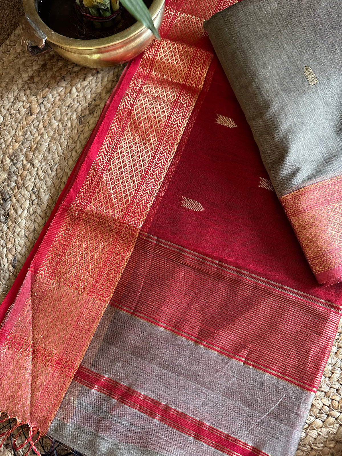  Motifs ~ Maheshwari Saree