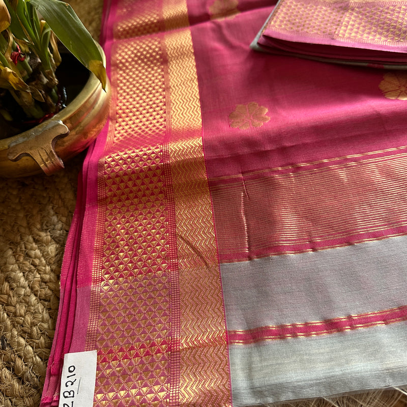 Grey Pink Flower Motifs ~ Maheshwari Saree