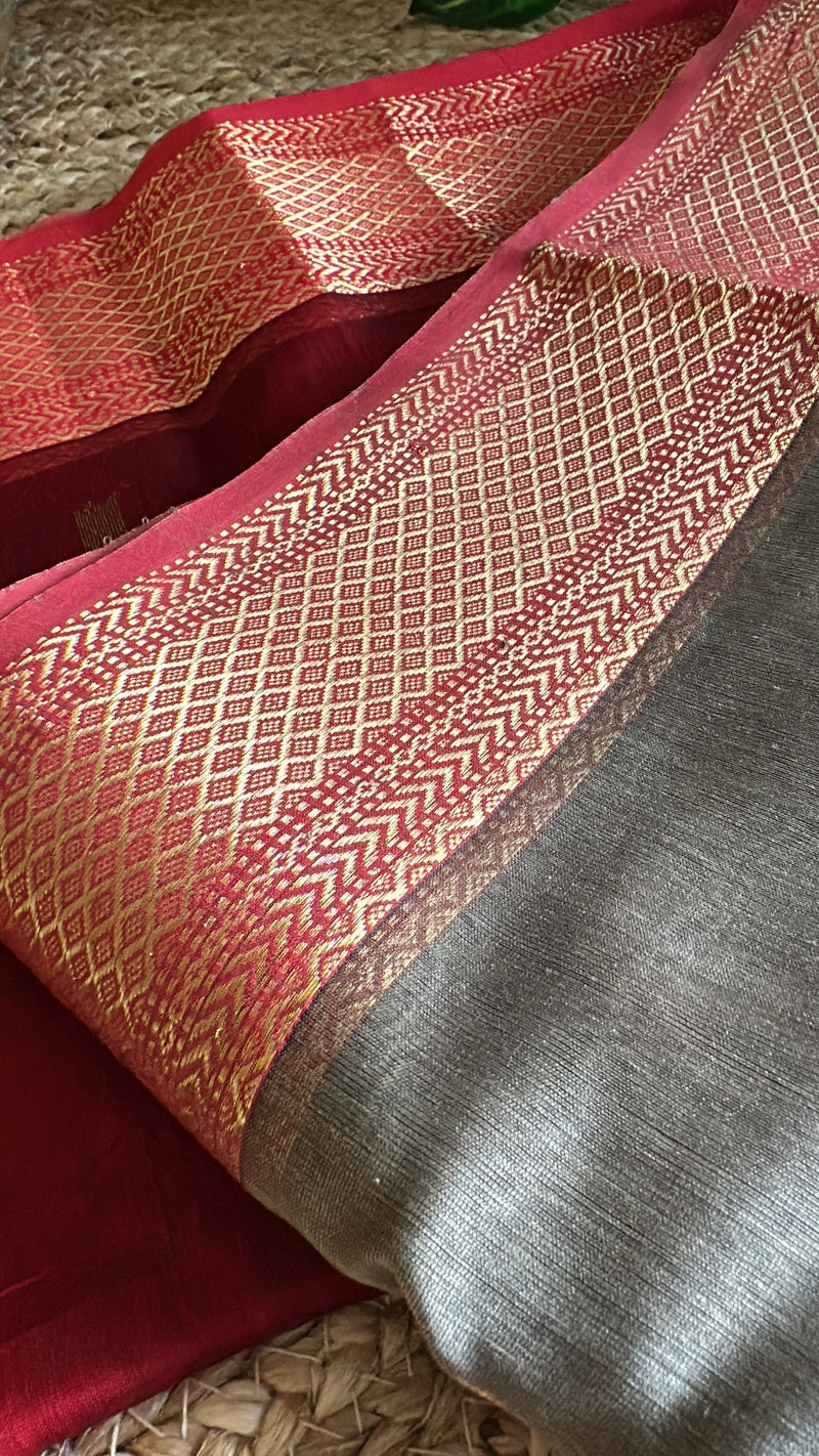 Cement Grey Motifs ~ Maheshwari Saree