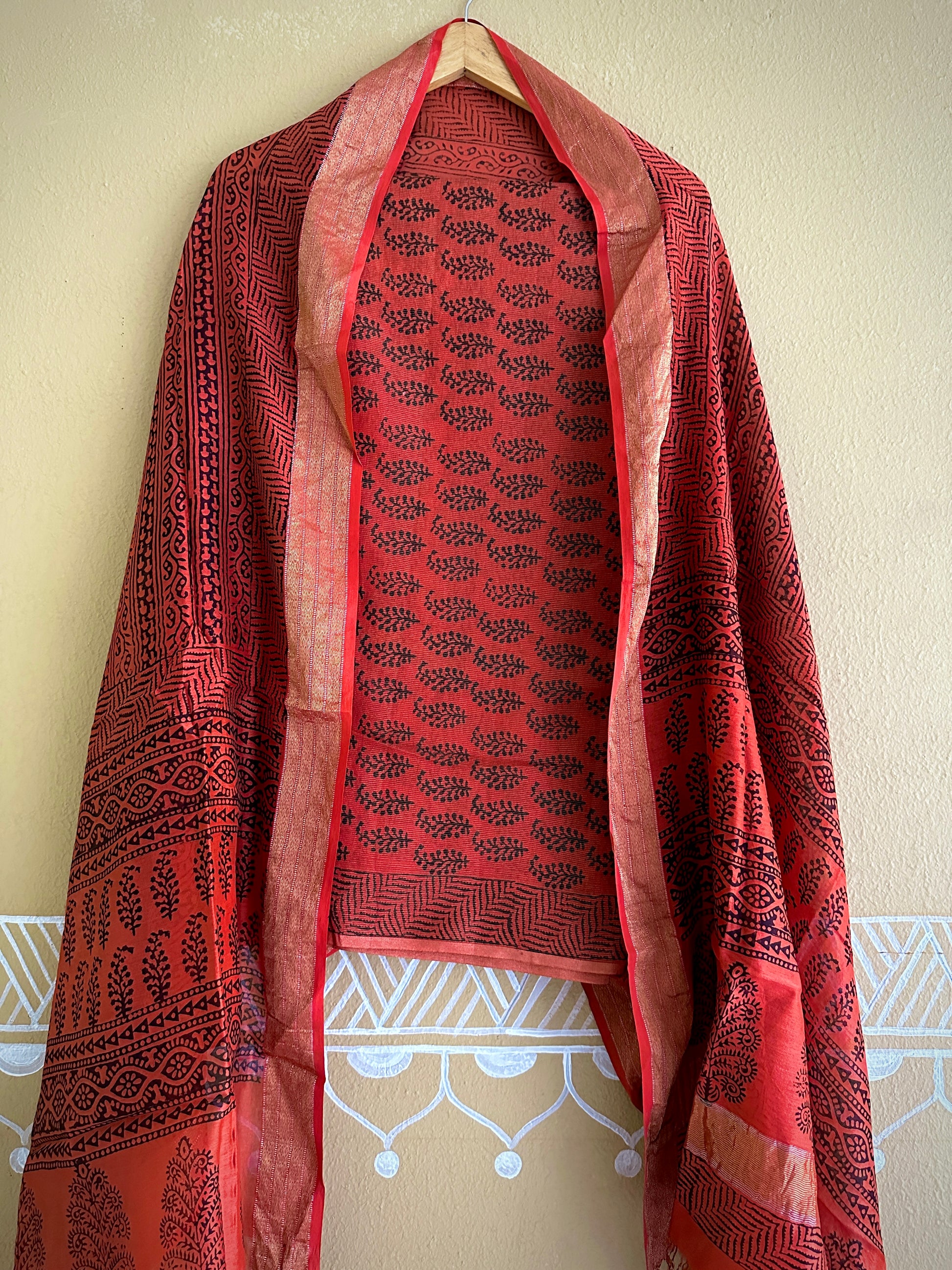 Maheshwari Tissue Bagh Print Suit
