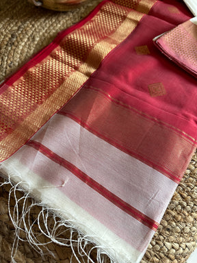 White Red Flower Motifs ~ Maheshwari Saree