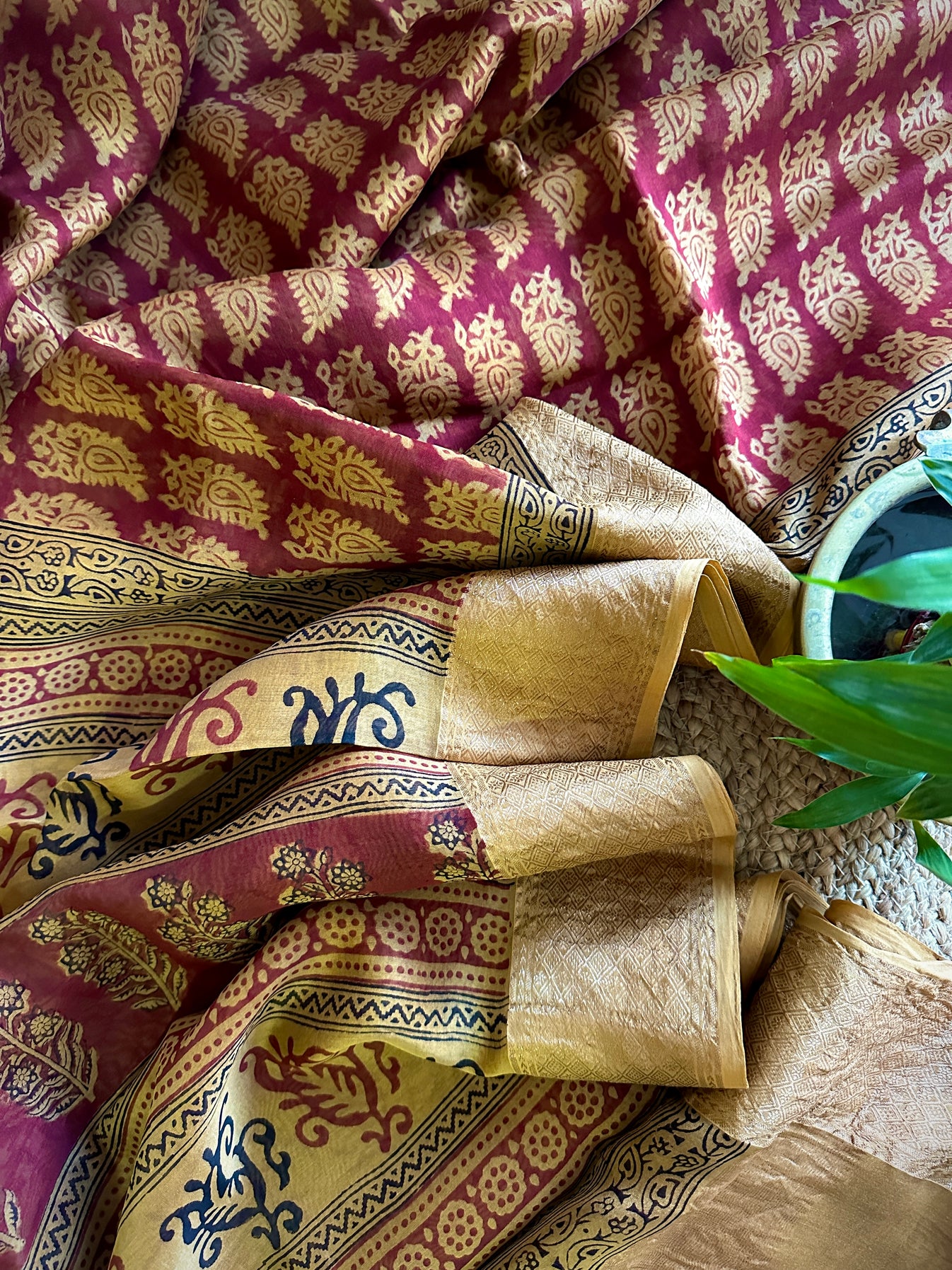 Beige - Maheshwari Silk Bagh Print Saree 06