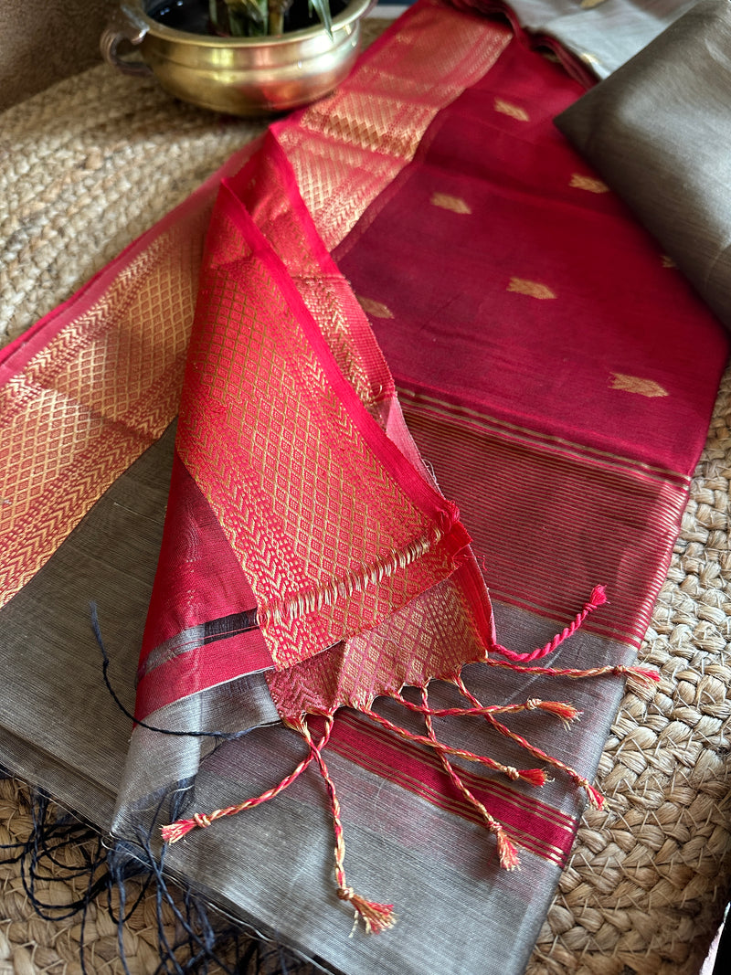 Cement Grey Motifs ~ Maheshwari Saree