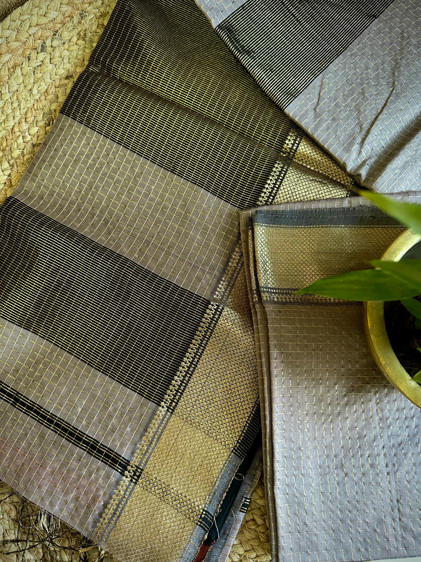 Maheshwari Light Beige Chikoo Zari Checkered Sarees