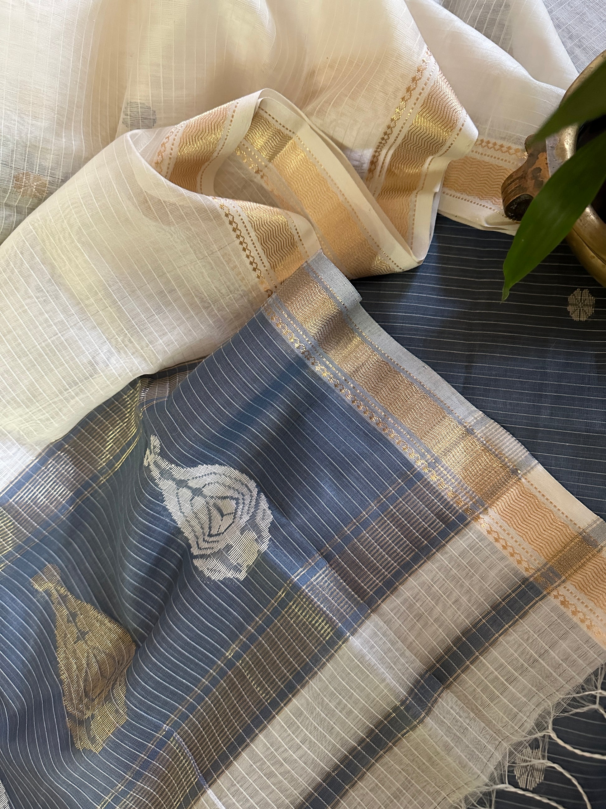 Maheshwari Grey - White Motifs Top Dupatta Sets