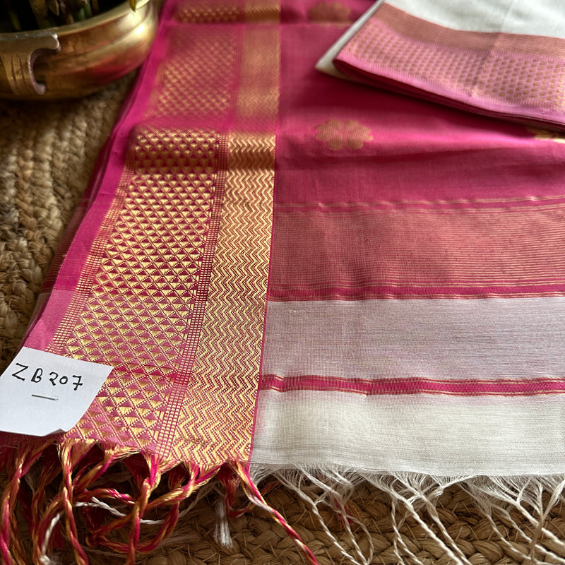 White Pink Flower Motifs ~ Maheshwari Saree