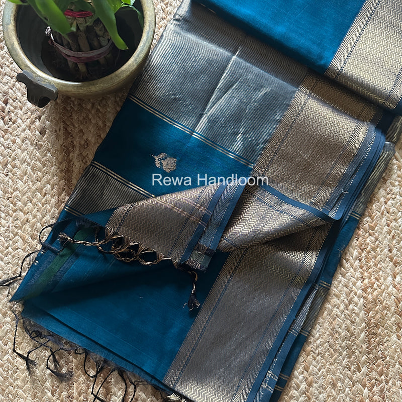 Maheshwari Lotus Butta Saree