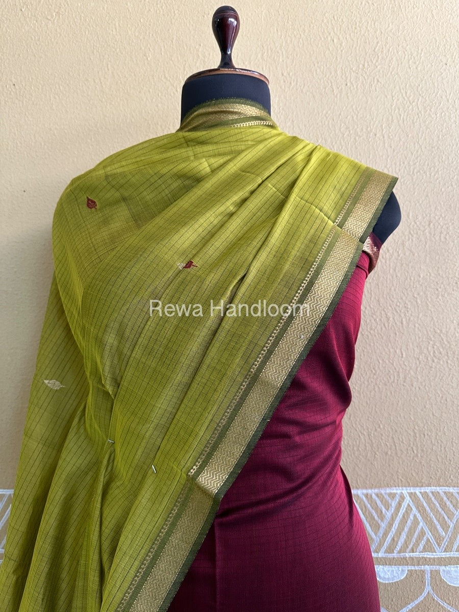 Maheshwari Maroon-Parrot Green Peacock Buta-Buti Top-Dupatta Set BTP0260