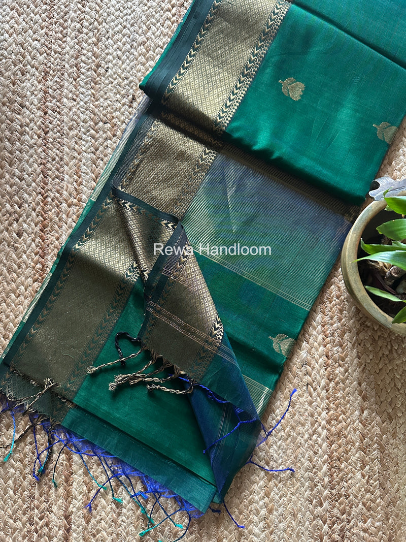 Maheshwari Lotus Shaded Butta Saree