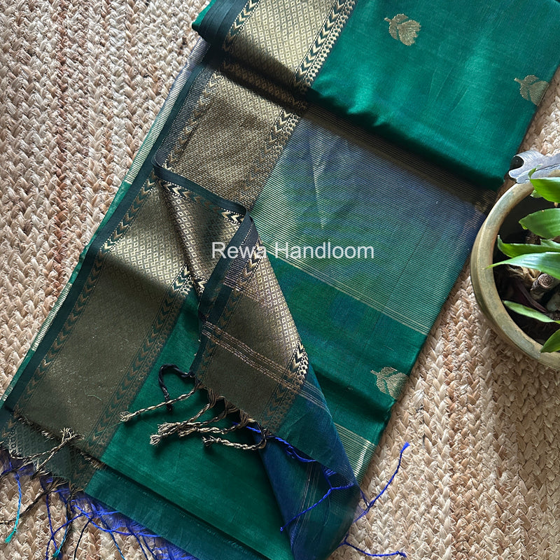Maheshwari Lotus Shaded Butta Saree