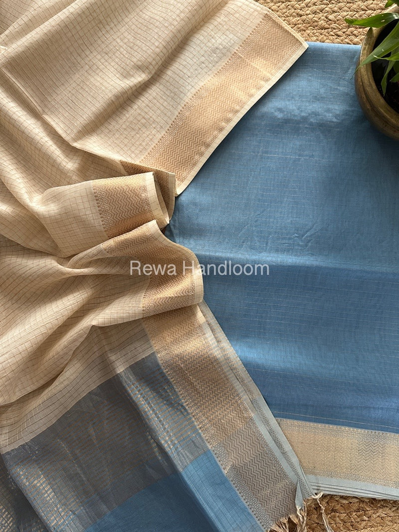 Maheshwari Zari Checks Suit