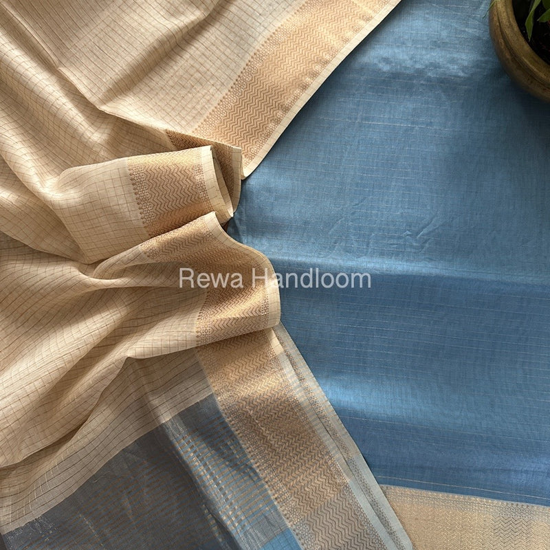 Maheshwari Zari Checks Suit