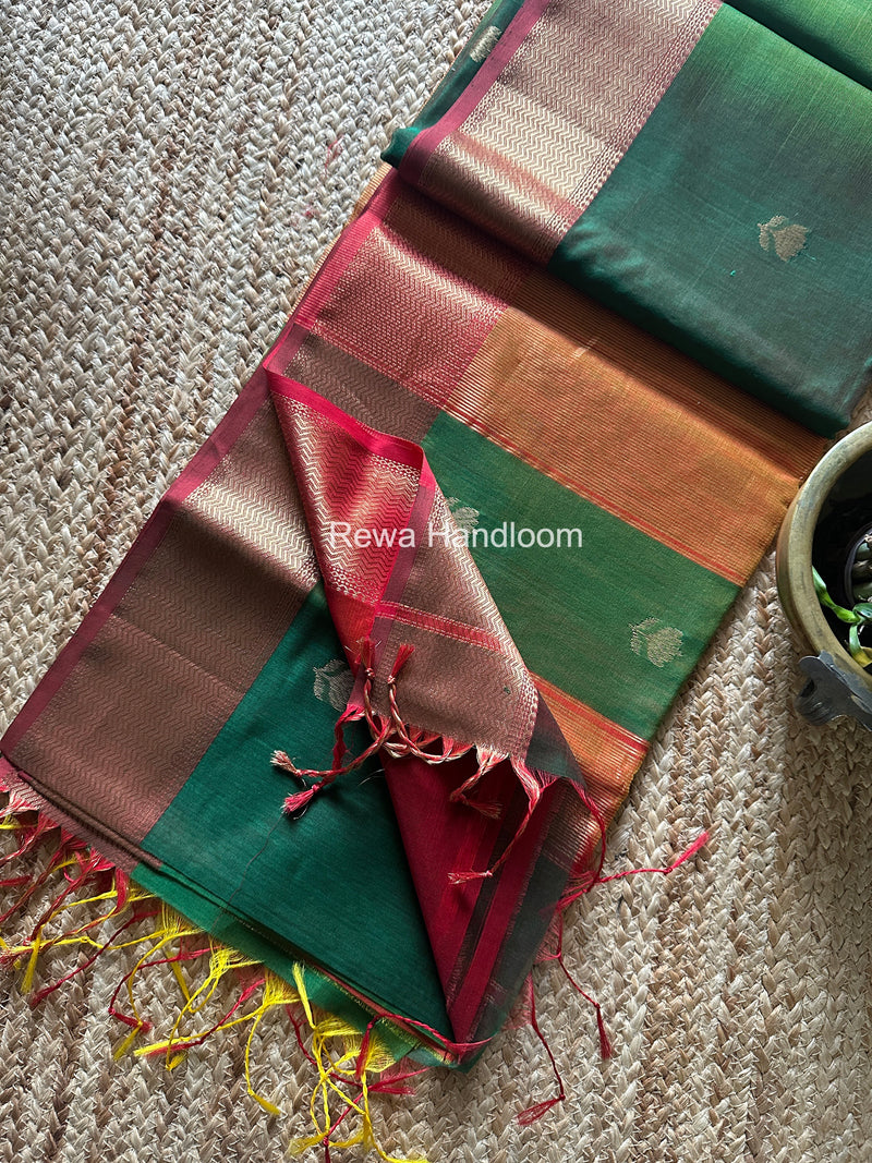 Maheshwari Lotus Shaded Butta Saree
