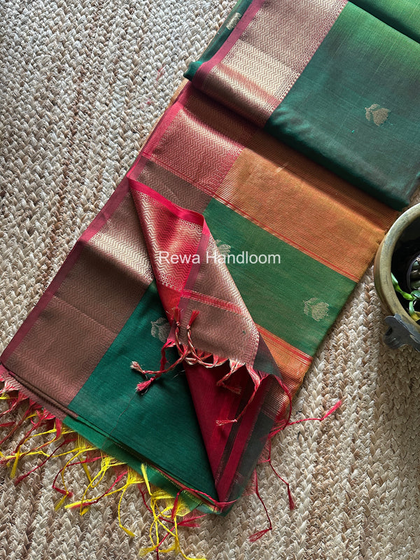 Maheshwari Lotus Shaded Butta Saree