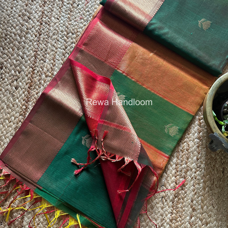 Maheshwari Lotus Shaded Butta Saree