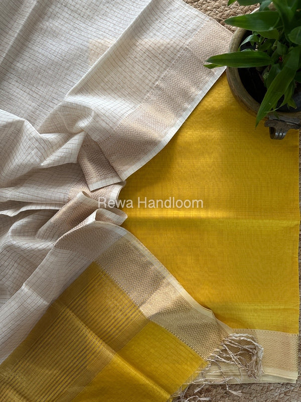 Maheshwari Zari Checks Suit