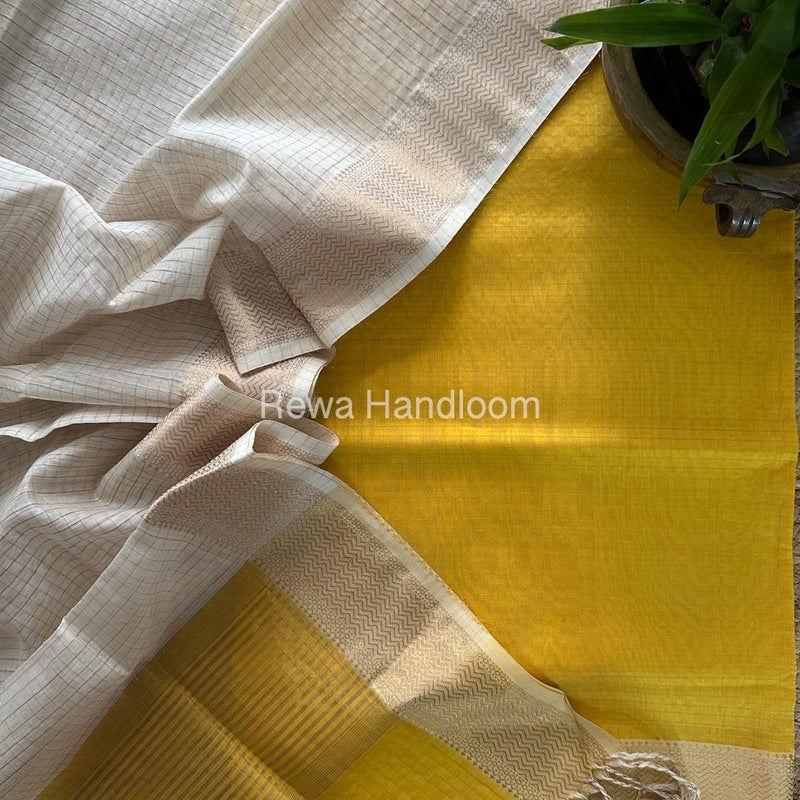 Maheshwari Zari Checks Suit