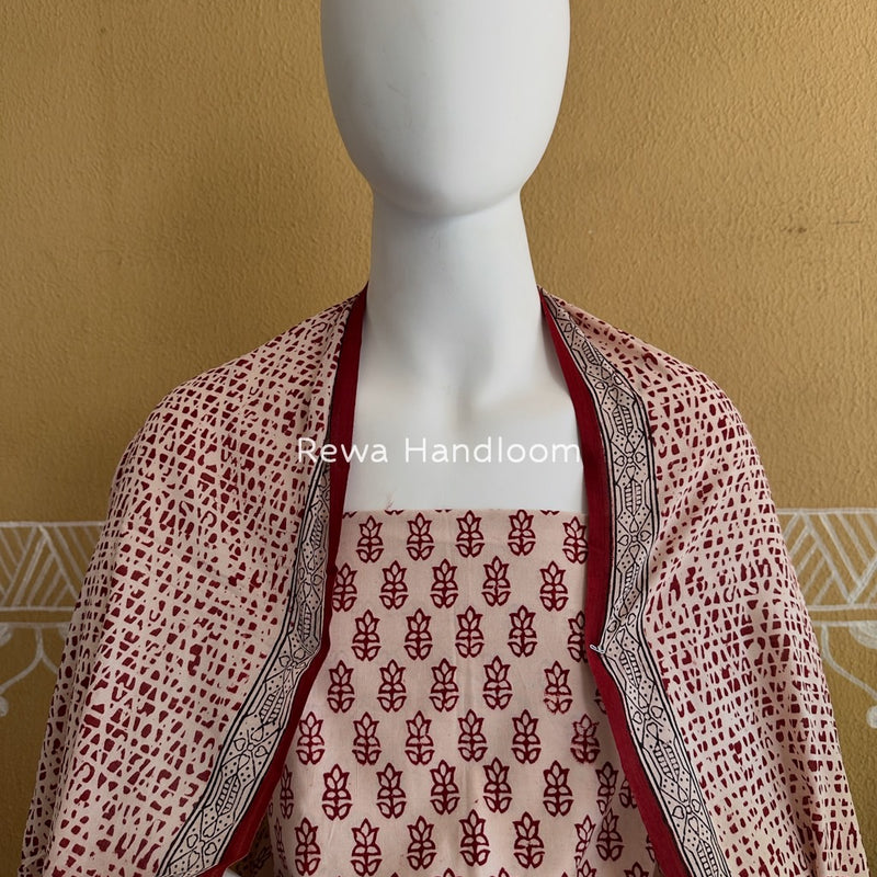 White-Red Bagh Print Cotton Suit BGCSJ0161