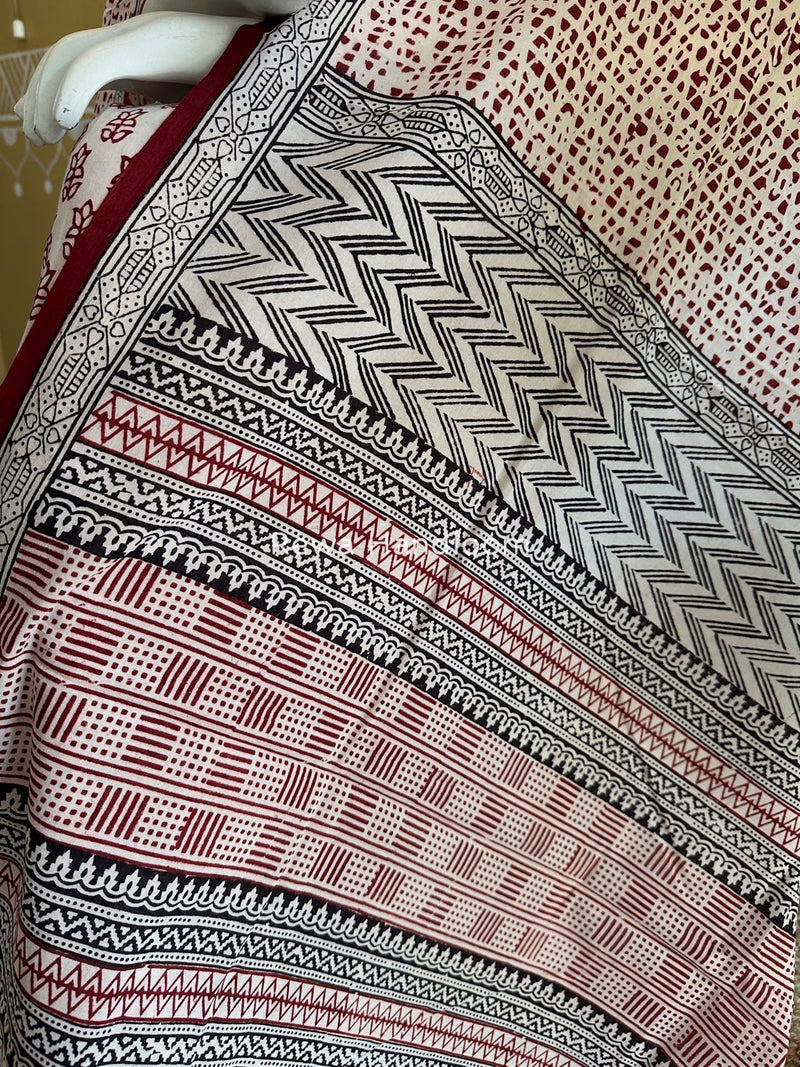 White-Red Bagh Print Cotton Suit BGCSJ0161