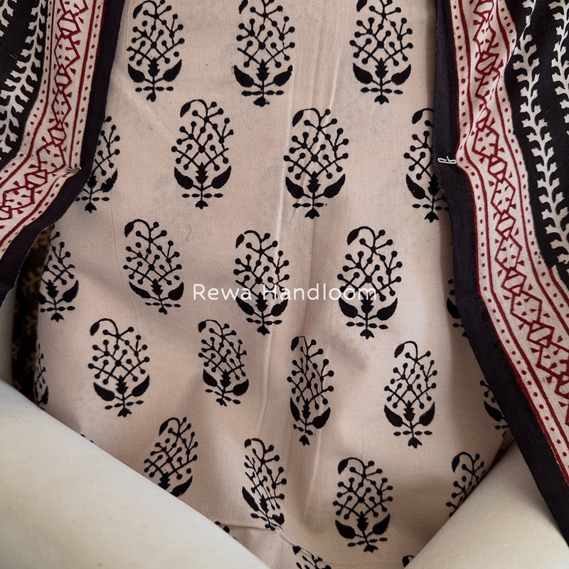 White-Black Bagh Print Cotton Suit BGCSJ0177