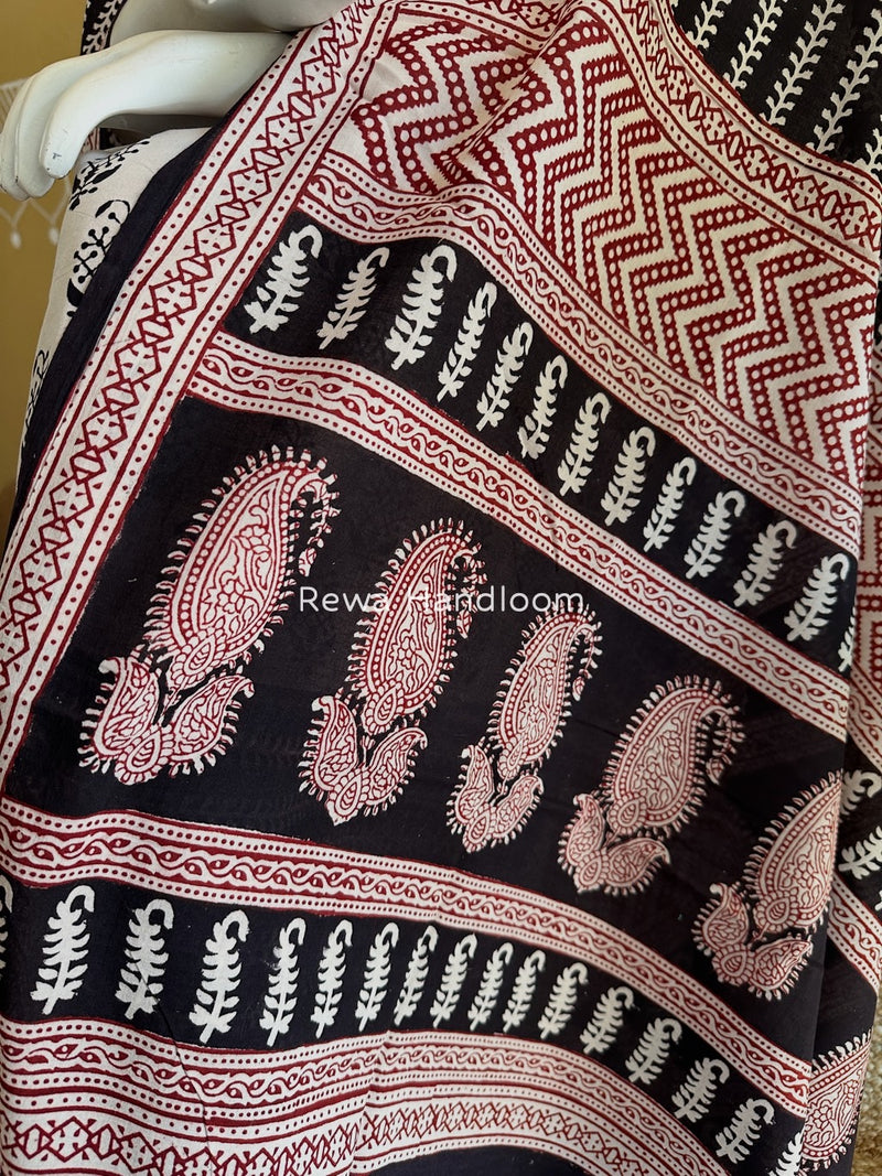White-Black Bagh Print Cotton Suit BGCSJ0177