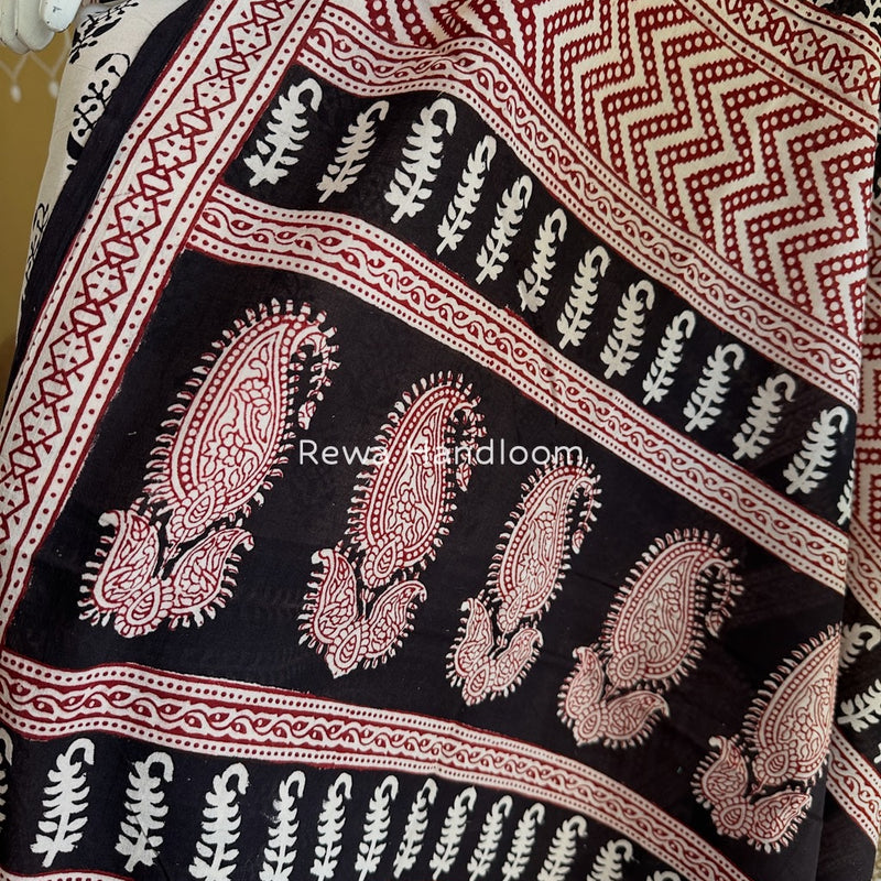 White-Black Bagh Print Cotton Suit BGCSJ0177