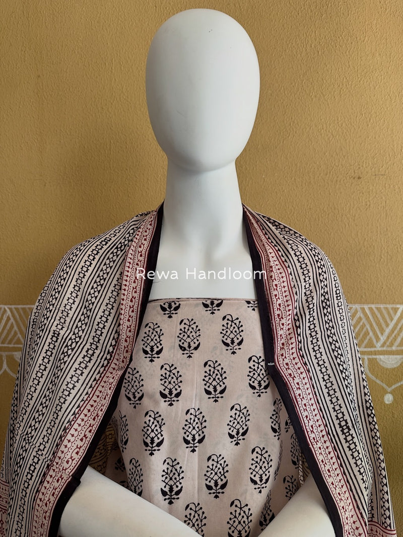 White-Black Bagh Print Cotton Suit BGCSJ0189