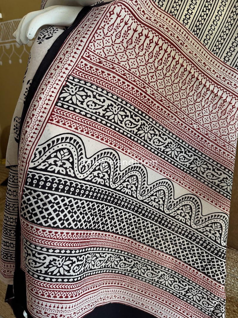 White-Black Bagh Print Cotton Suit BGCSJ0189