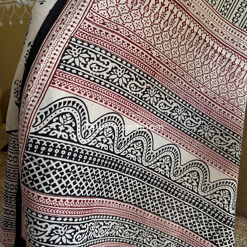White-Black Bagh Print Cotton Suit BGCSJ0189
