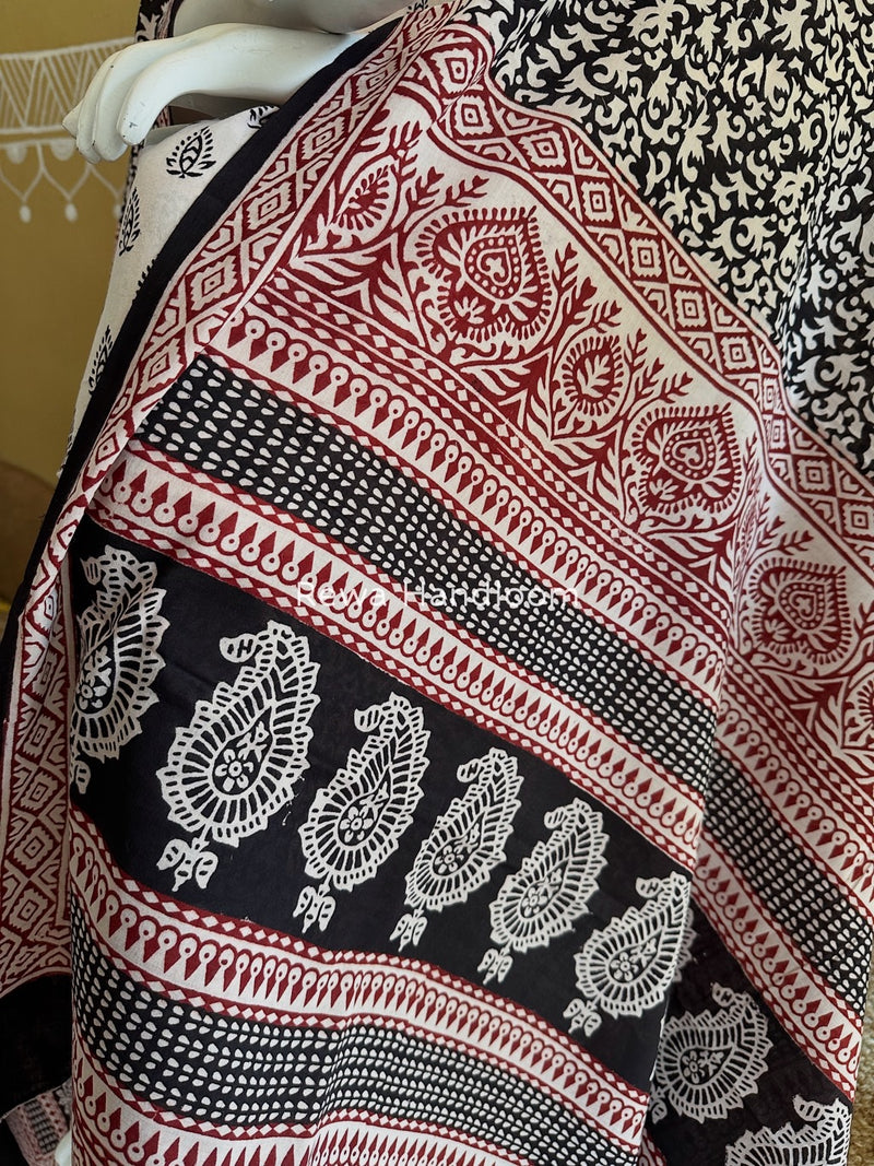White-Black Bagh Print Cotton Suit BGCSJ0182
