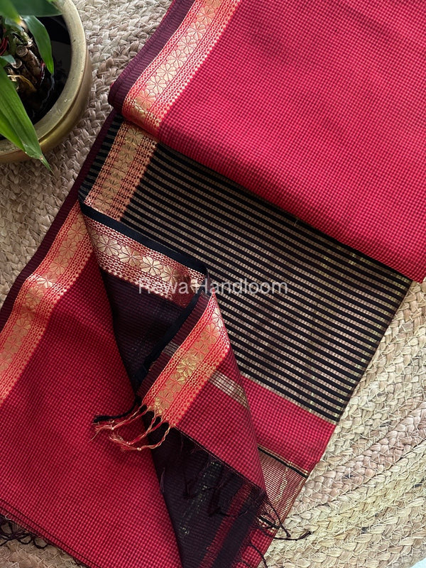 Maheshwari Red Garbha Reshami Silk Saree GS160