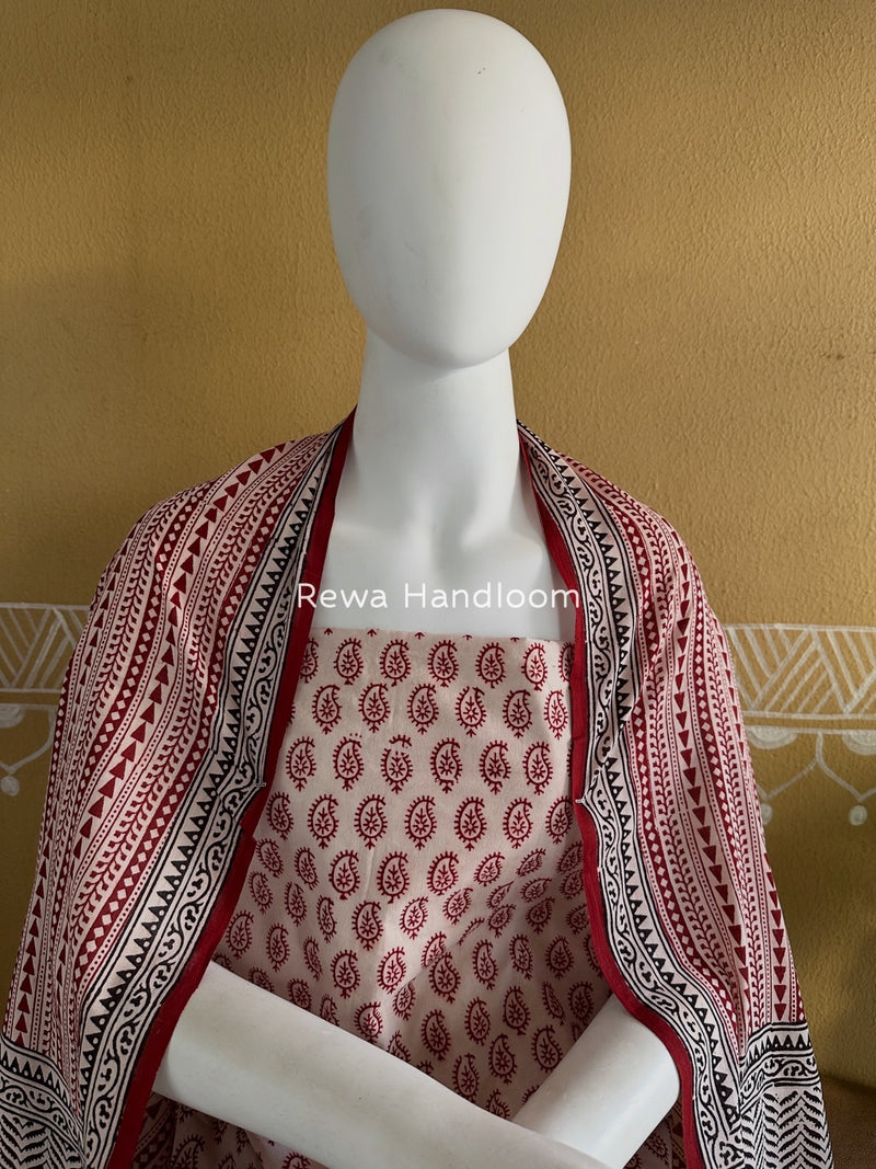 White-Red Bagh Print Cotton Suit BGCSJ0173
