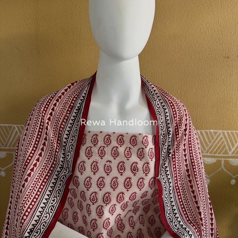 White-Red Bagh Print Cotton Suit BGCSJ0173
