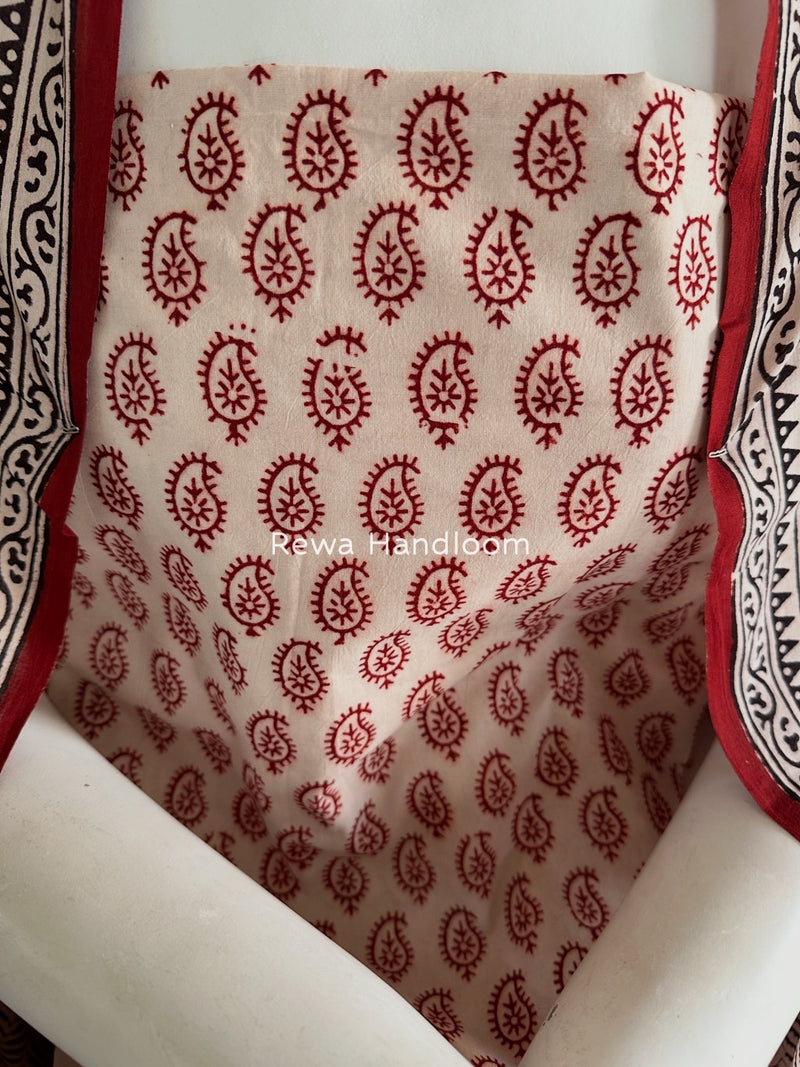 White-Red Bagh Print Cotton Suit BGCSJ0173