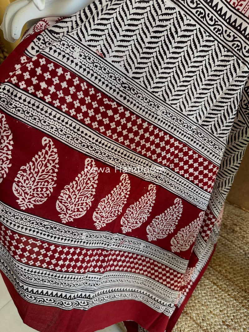 White-Red Bagh Print Cotton Suit BGCSJ0173