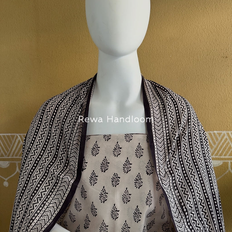 White-Black Bagh Print Cotton Suit BGCSJ0213