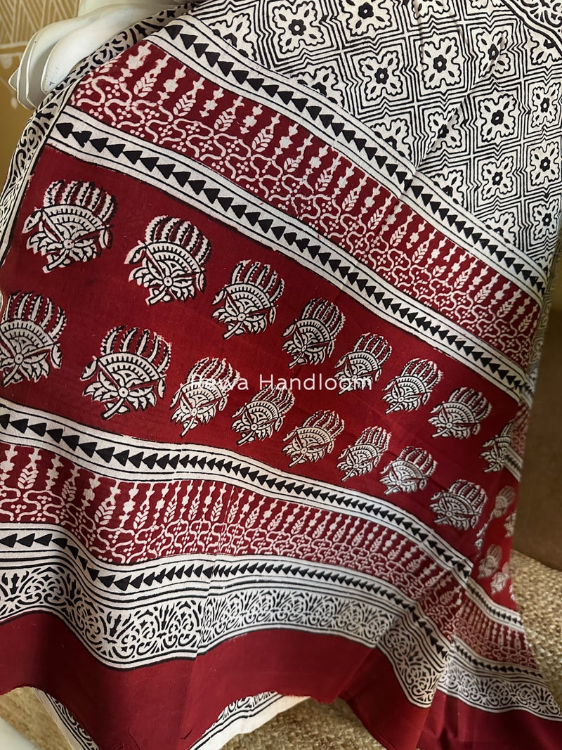 Red-White Bagh Print Cotton Suit BGCSJ0171