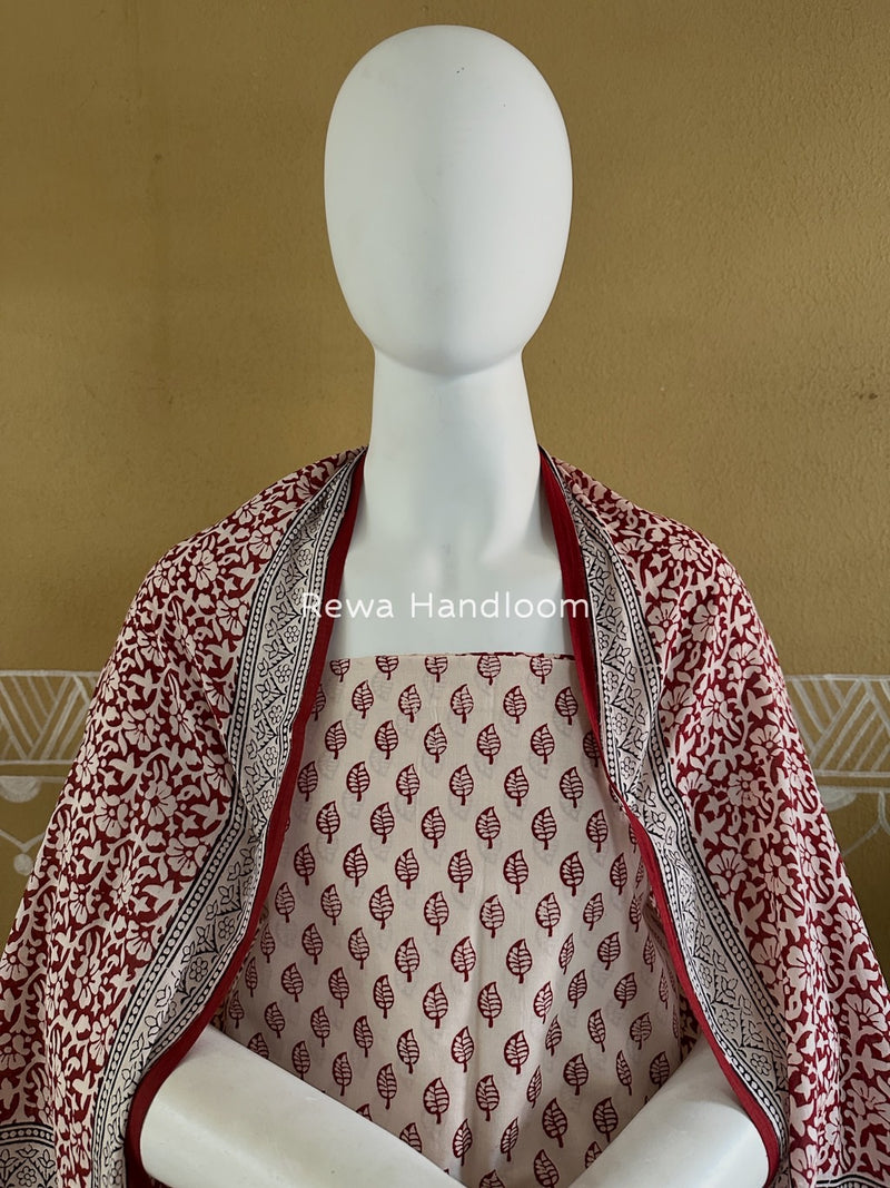 White-Red Bagh Print Cotton Suit BGCSJ0185