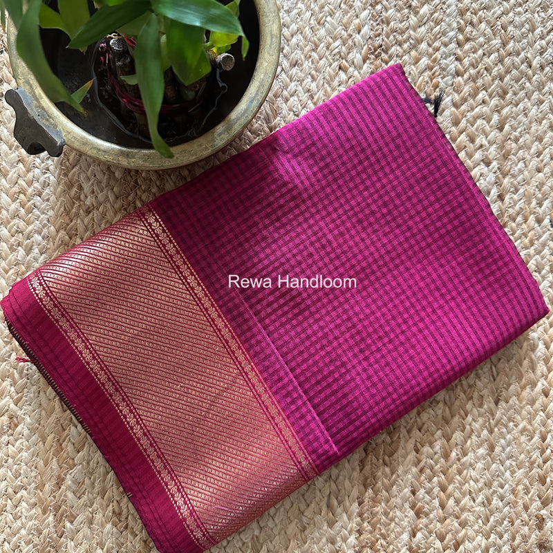 Exclusive Maheshwari 75% Silk Magenta Saree SS038