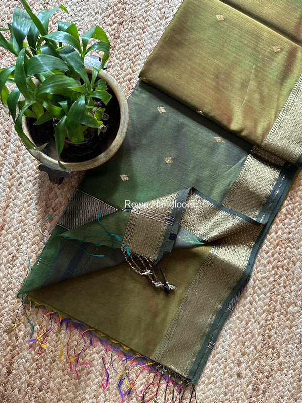Maheshwari Shaded Butti Saree