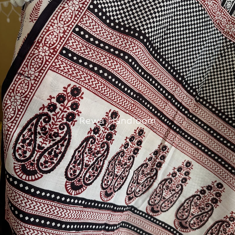 White-Black Bagh Print Cotton Suit BGCSJ0216