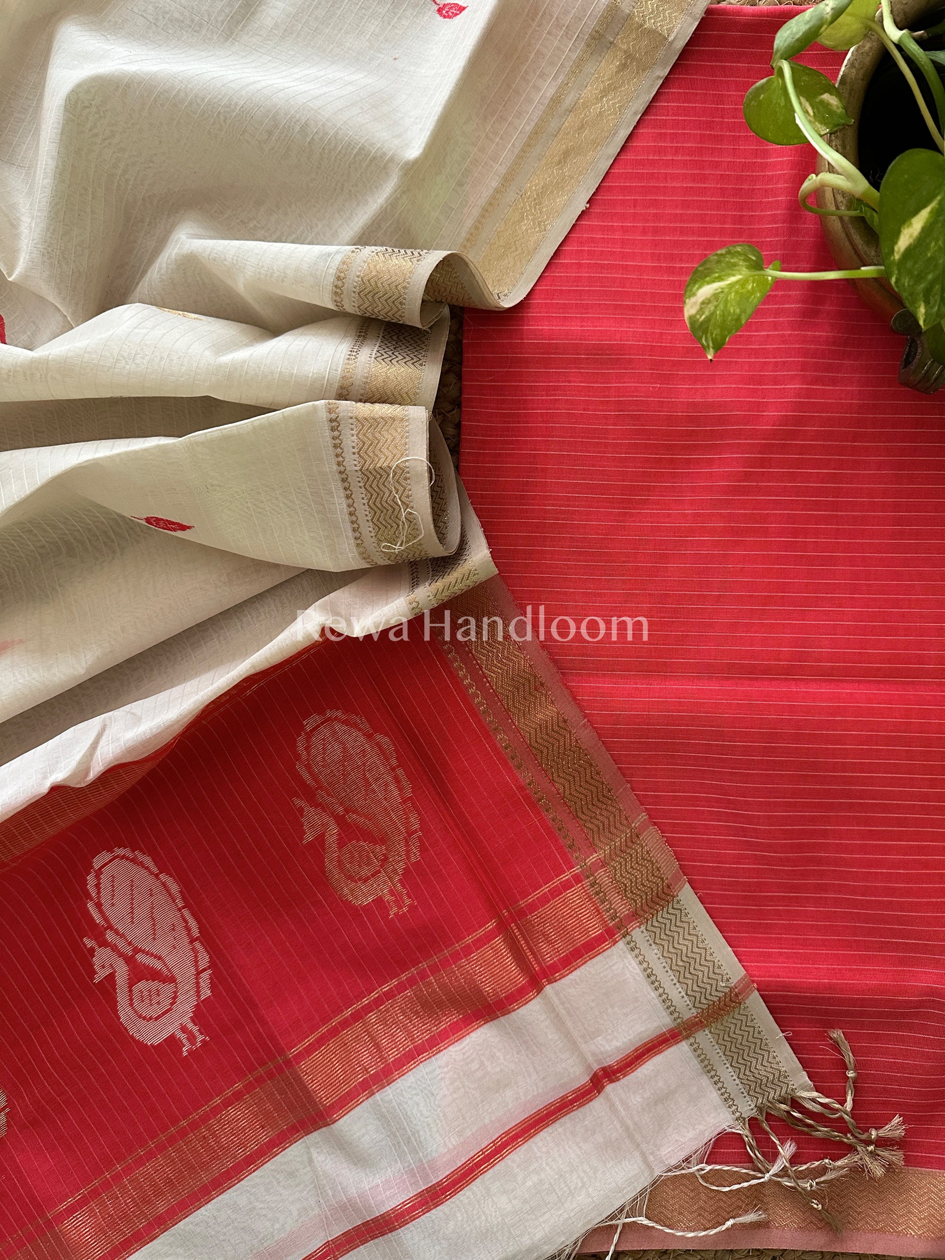Maheshwari Fuchsia Red-White Peacock Buta-Buti Top-Dupatta Set-BTP011
