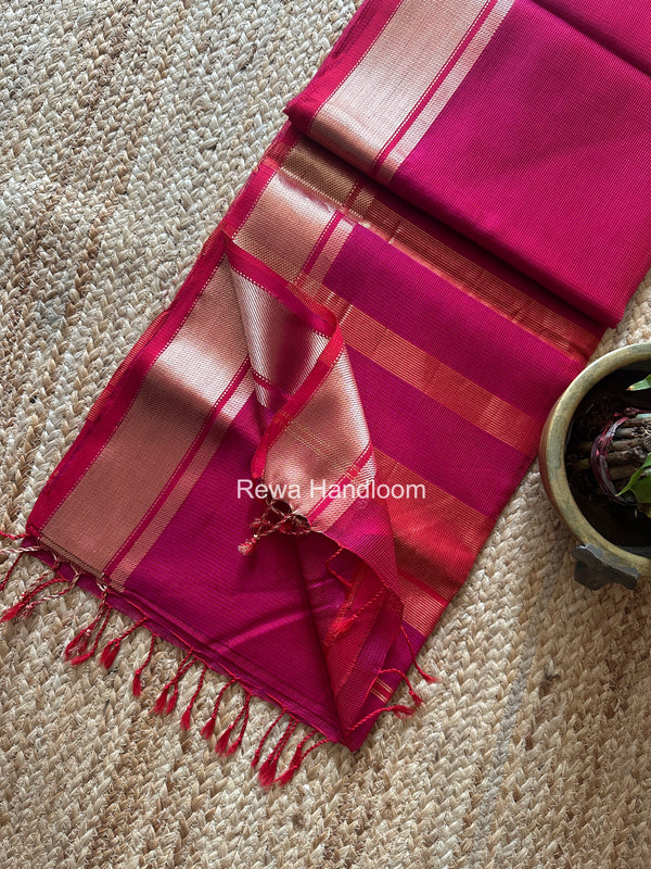 Exclusive Maheswari Self Checks Saree