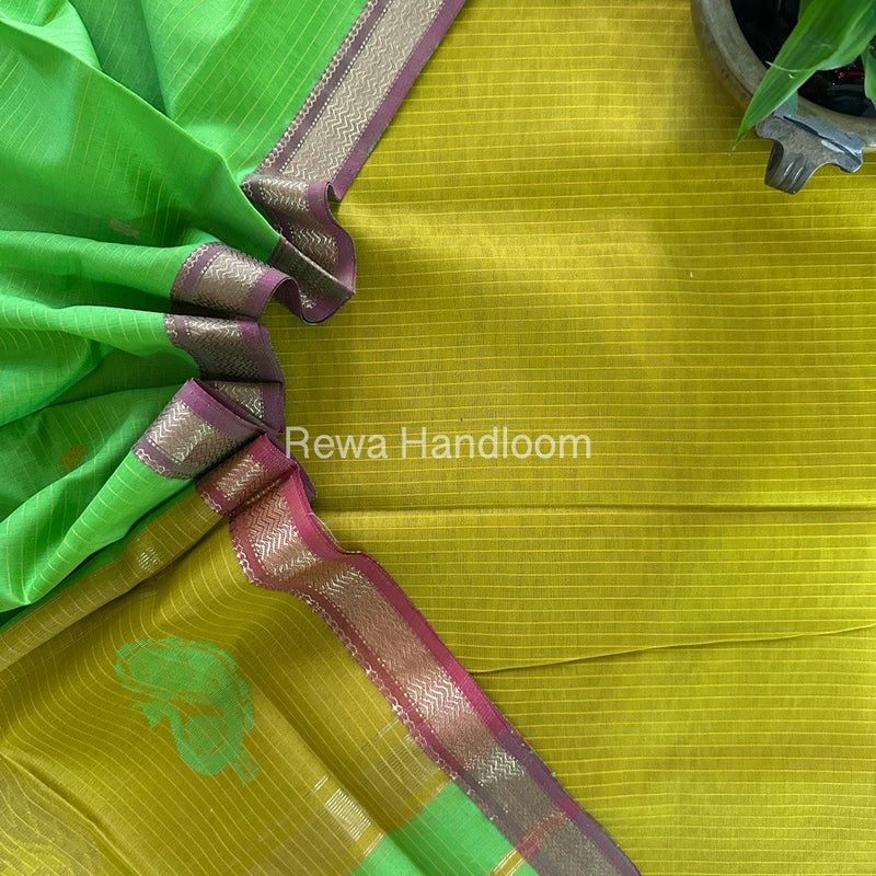 Maheshwari Buta-Buti Top-Dupatta Set