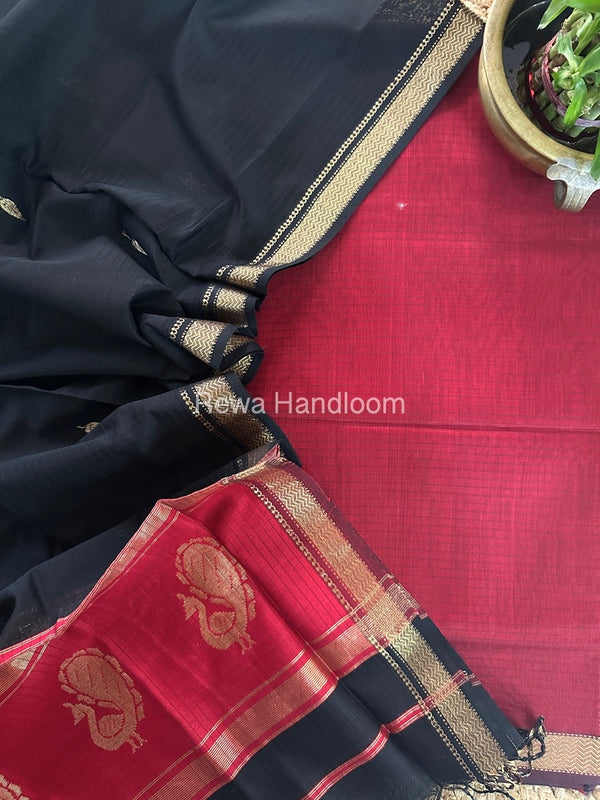 Maheshwari Motifs Top-Dupatta Set